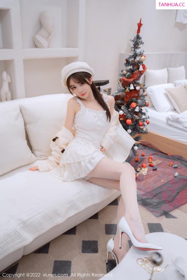 婠婠么  [XiuRen]高清写真图 2022.12.21 No.6025 婠婠么 丝袜美腿第19张图片